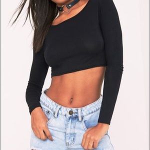 Long sleeve black crop top